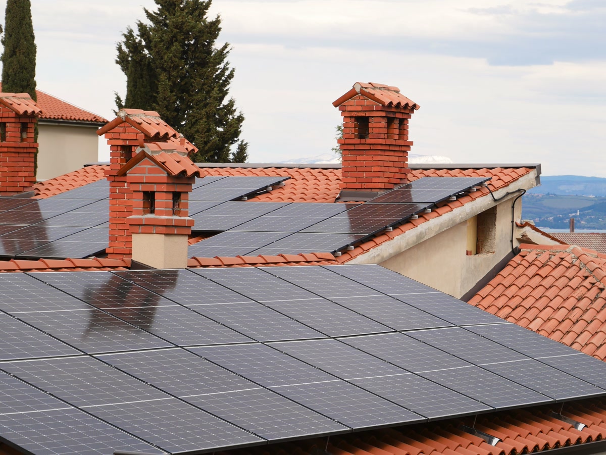solar panels home roof installation