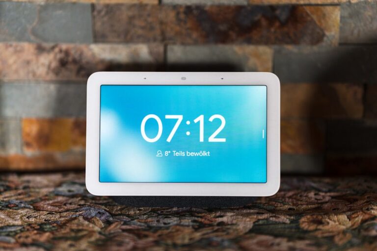 Best Smart Displays (2026): Which One Belongs on Your Kitchen Counter?