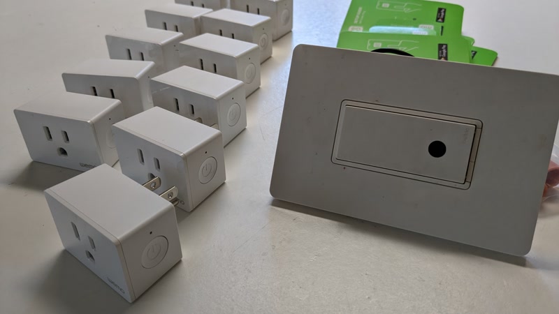 Amazon smart plug device