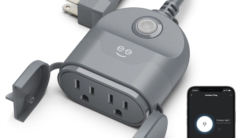 Outdoor weatherproof smart plug