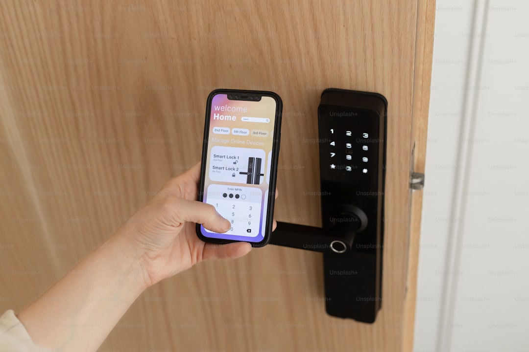 Retrofit smart lock for apartments