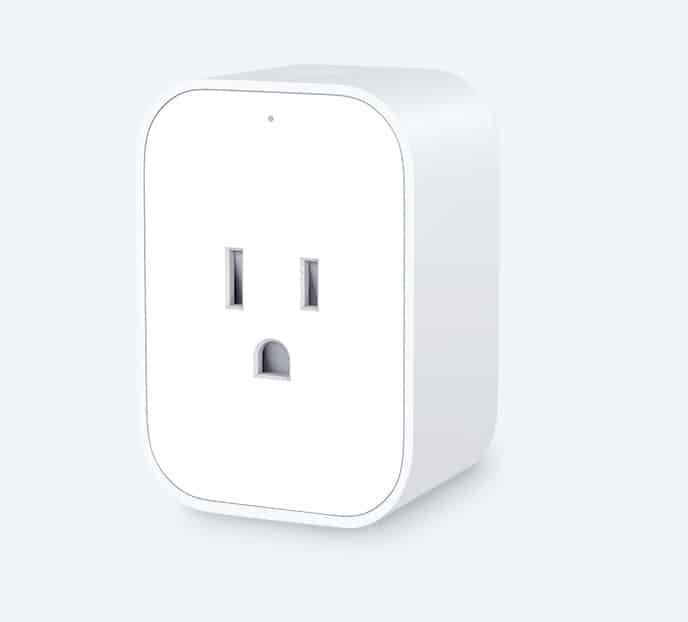 Aqara Zigbee smart plug with energy monitoring and overload protection