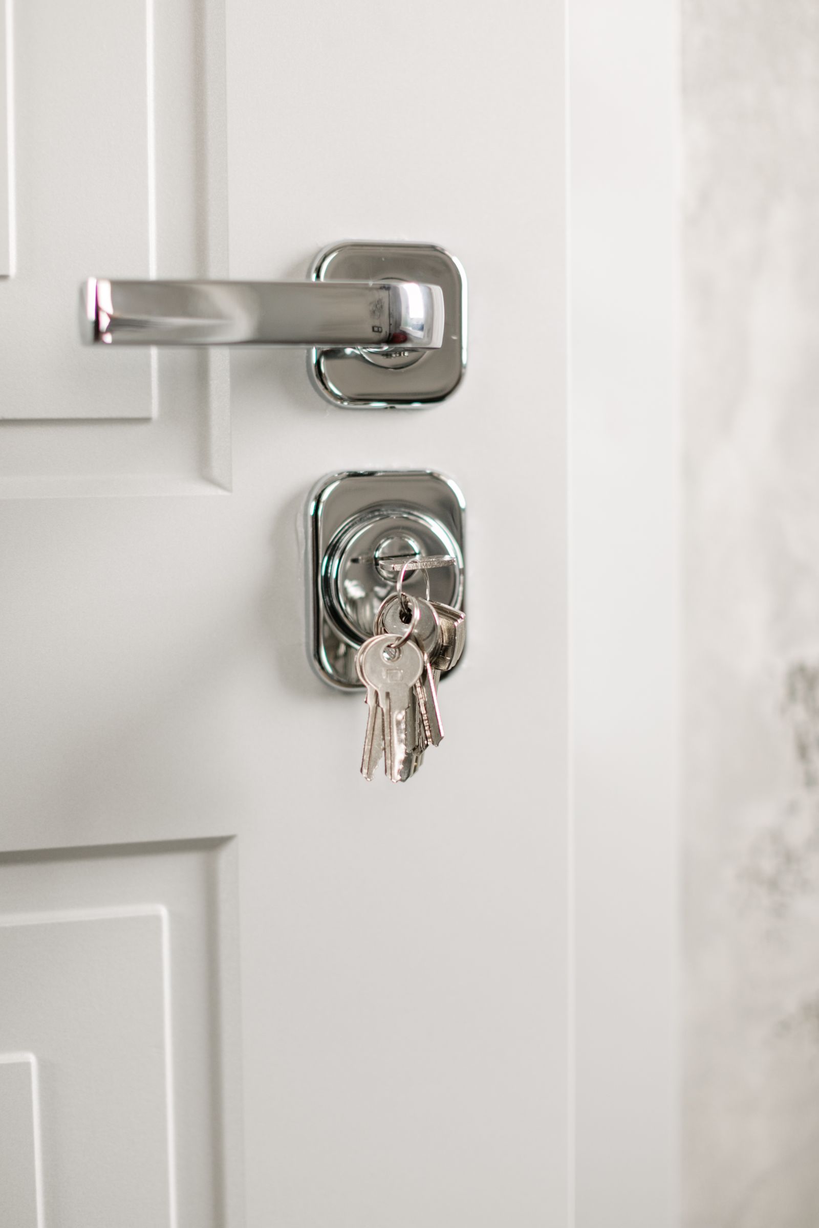 Key inserted in a front door lock